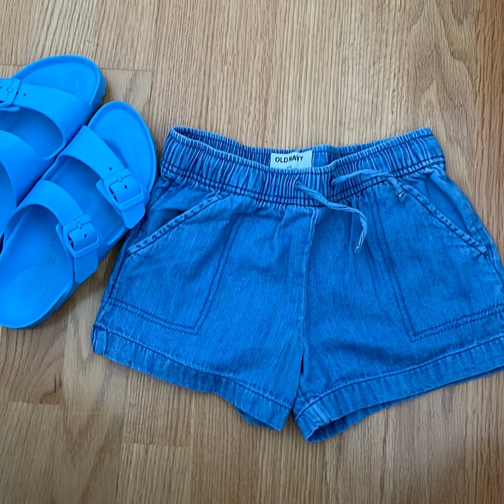 Old Navy Girls Shorts - Size 8